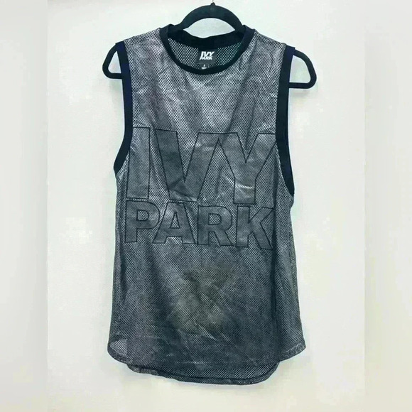 METALLIC LONGLINE TANK BY IVY PARK
Size S - Picture 4 of 6